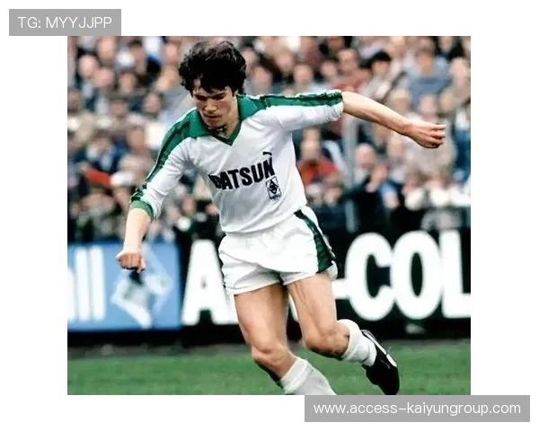 马特乌斯:马拉多纳让足球变得像艺术一样美,马拉多纳和特维斯