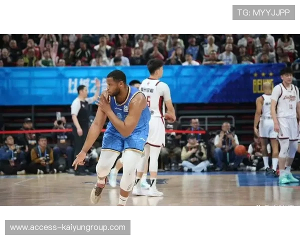 关键球员末节爆发单节21分完成逆转比赛